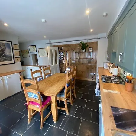 Prázdninový dům Charming Music Shop -town Centre