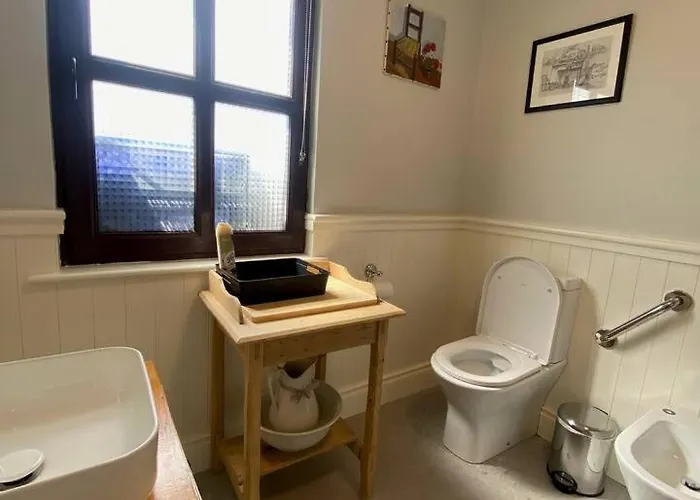 Дом отдыха Charming Music Shop -town Centre *