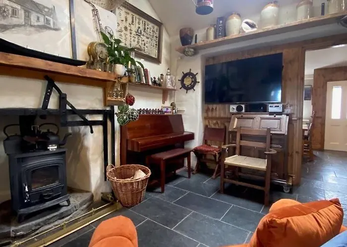 Charming Music Shop -town Centre *