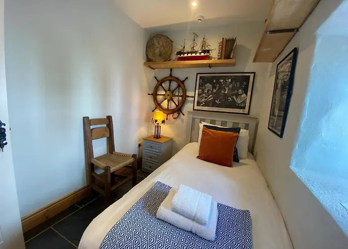 Charming Music Shop -town Centre Dingle